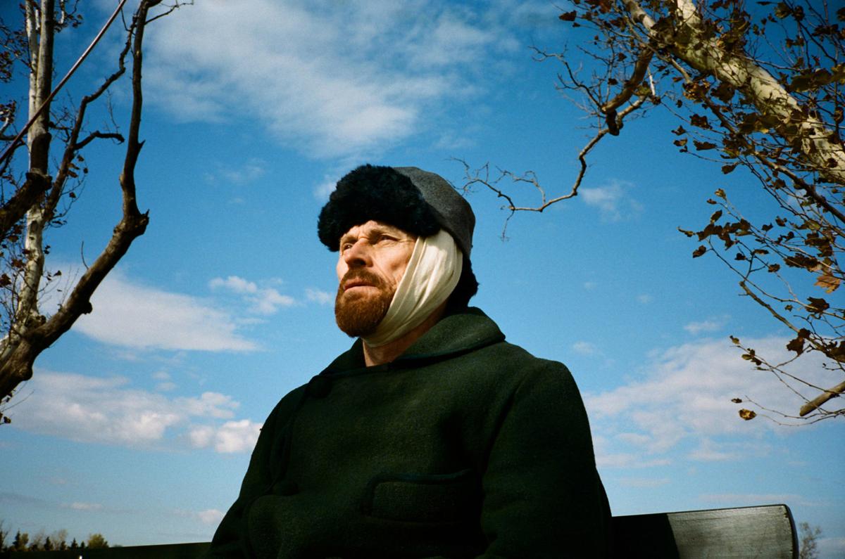 Review Willem Dafoe Is An Impassioned Van Gogh In This