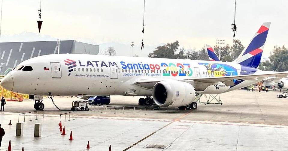 SC law firm's suit seeks $100M from Boeing after a 787 took a steep dive