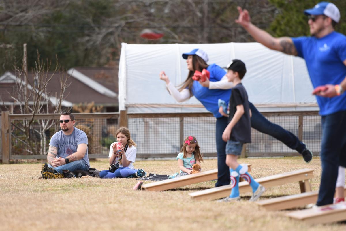 pc-020118-fe-cornhole 00014