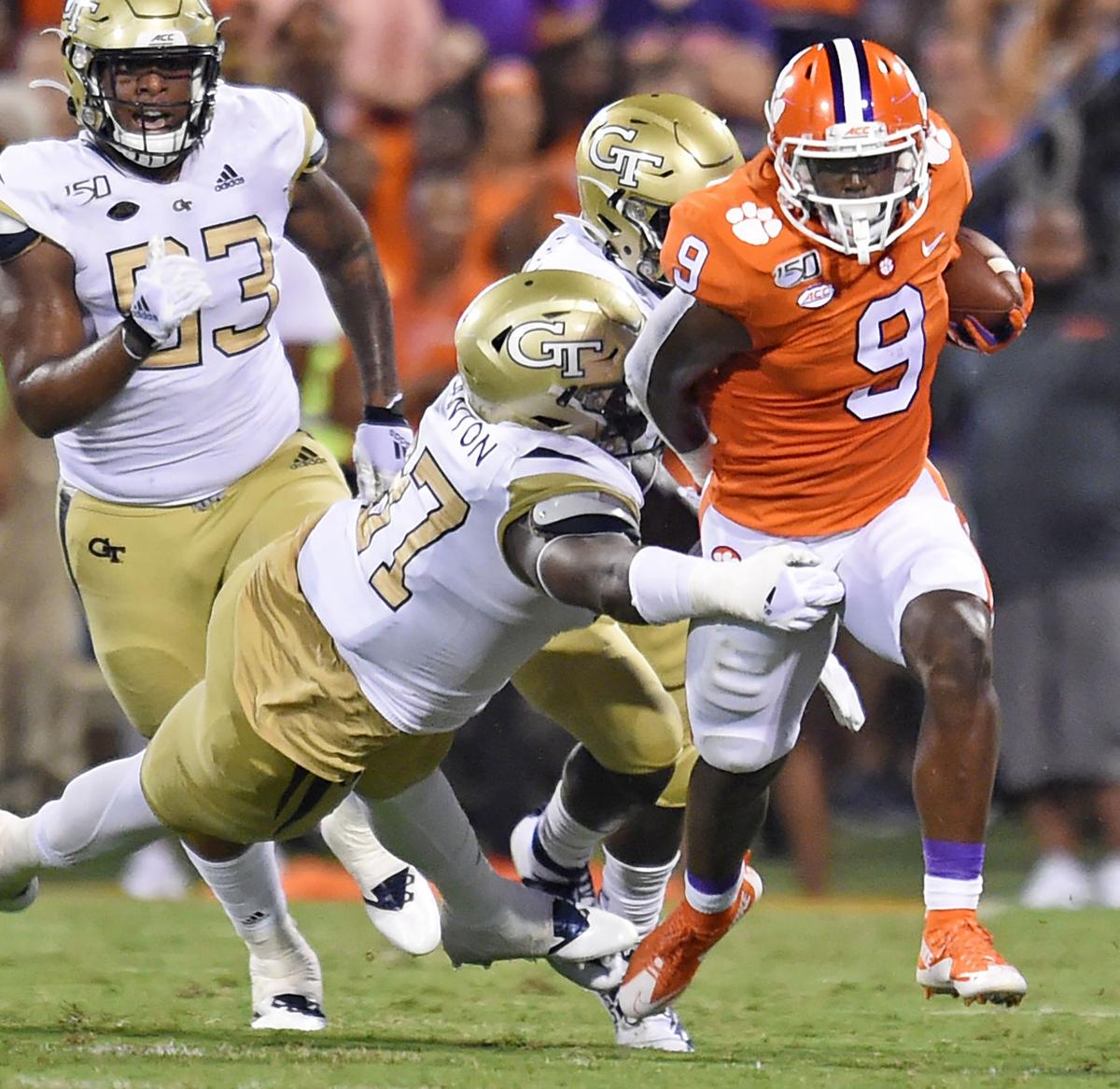 Clemson S Trevor Lawrence Good Travis Etienne Great In Tigers