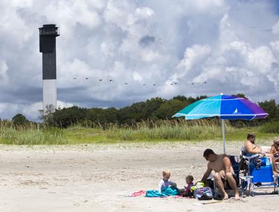 Charleston Beach Guide Let The Summer Begin At Sullivan S Island