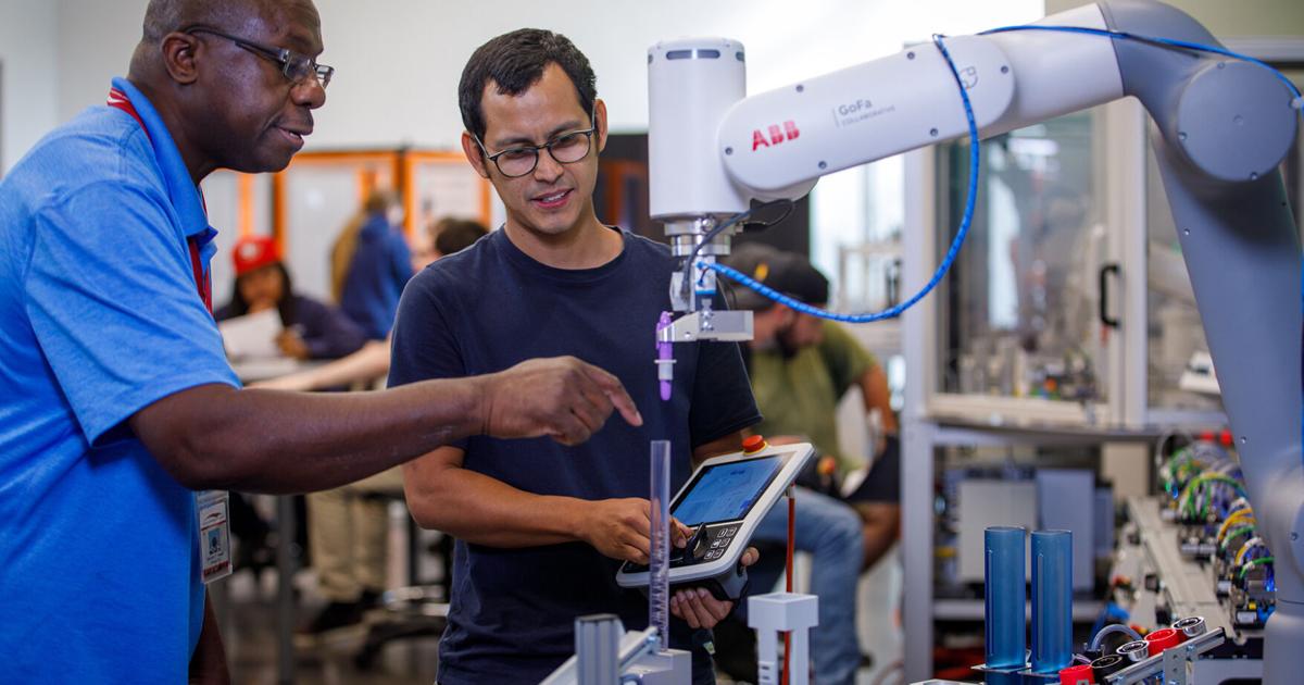 Focus Sc&tech SC Tech Schools get $12M from feds for workforce training