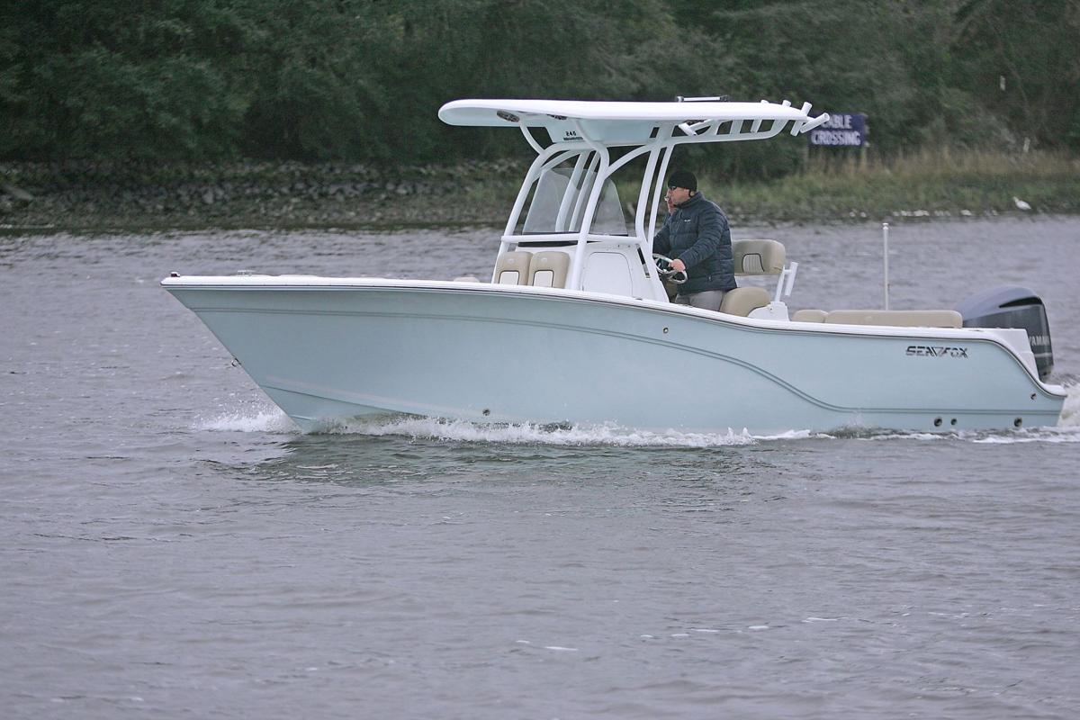 246 Sea Fox Commander