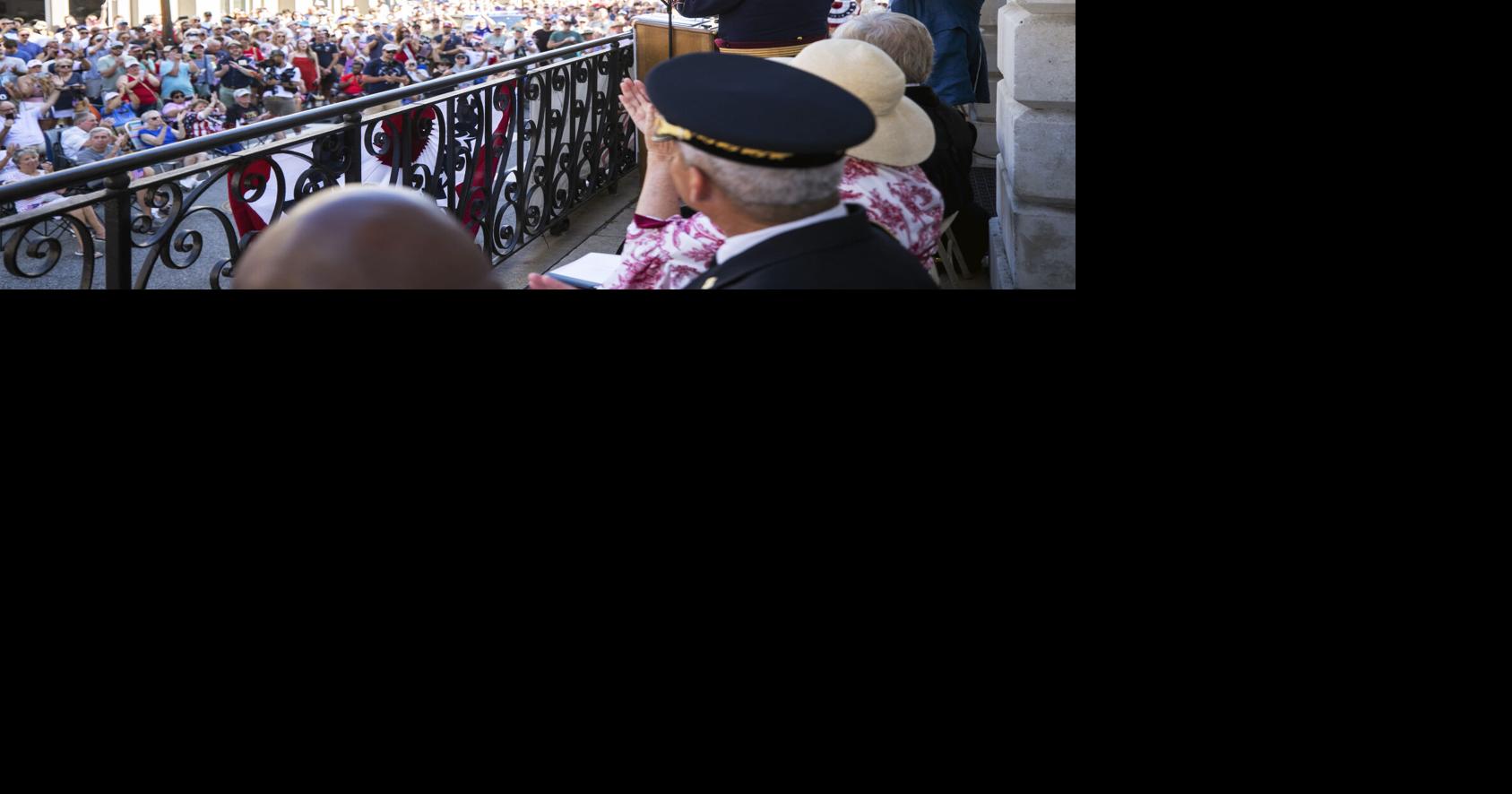 Huzzah! Thousands gather in Charleston for Declaration of Independence reading on 250th anniversary