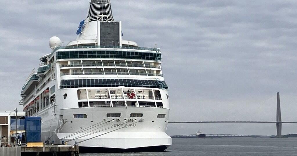 Cruise to dock in Charleston, SC; Italian restaurant to open