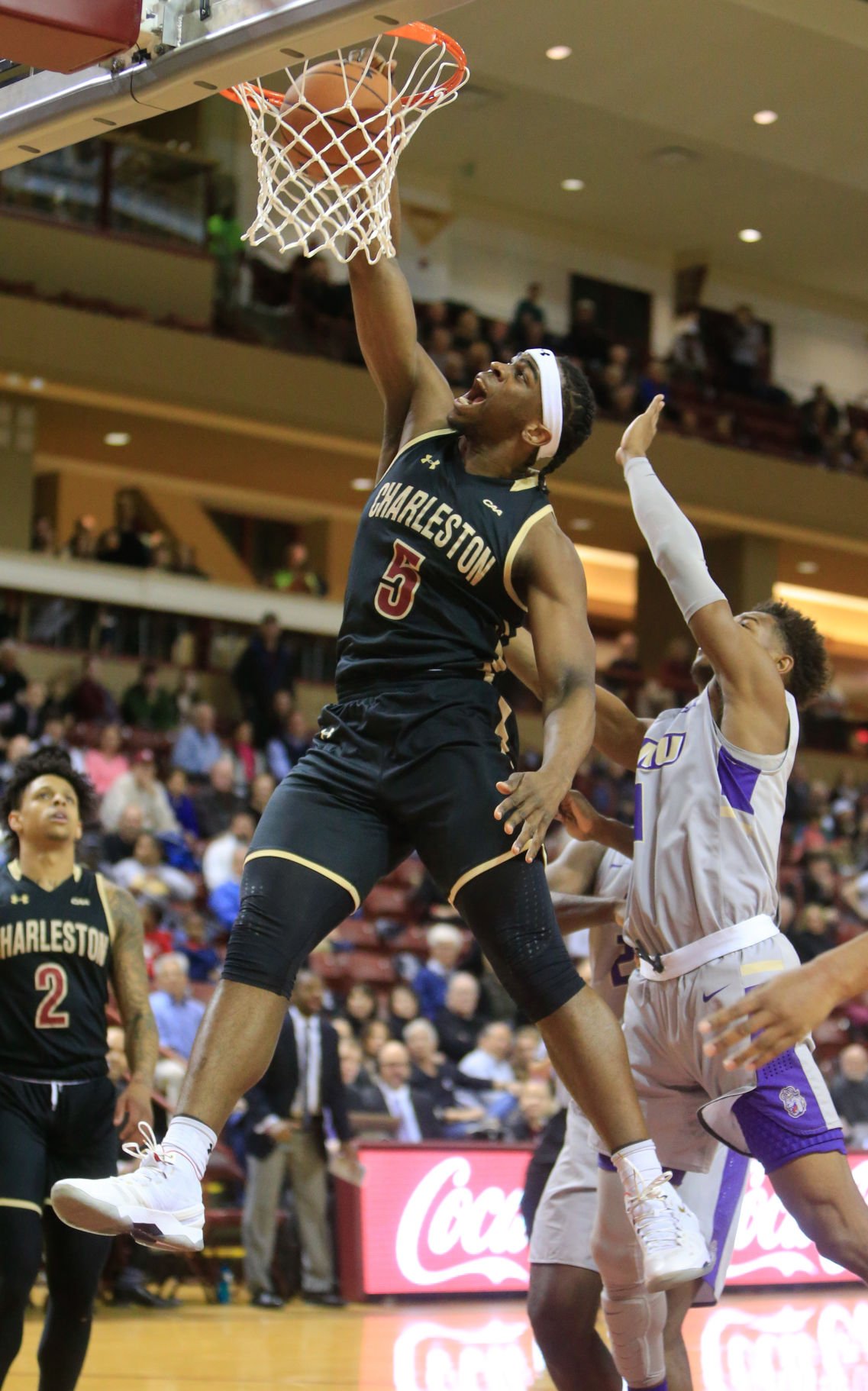 Cofc vs James Madison03 PRINT LEDE.jpg