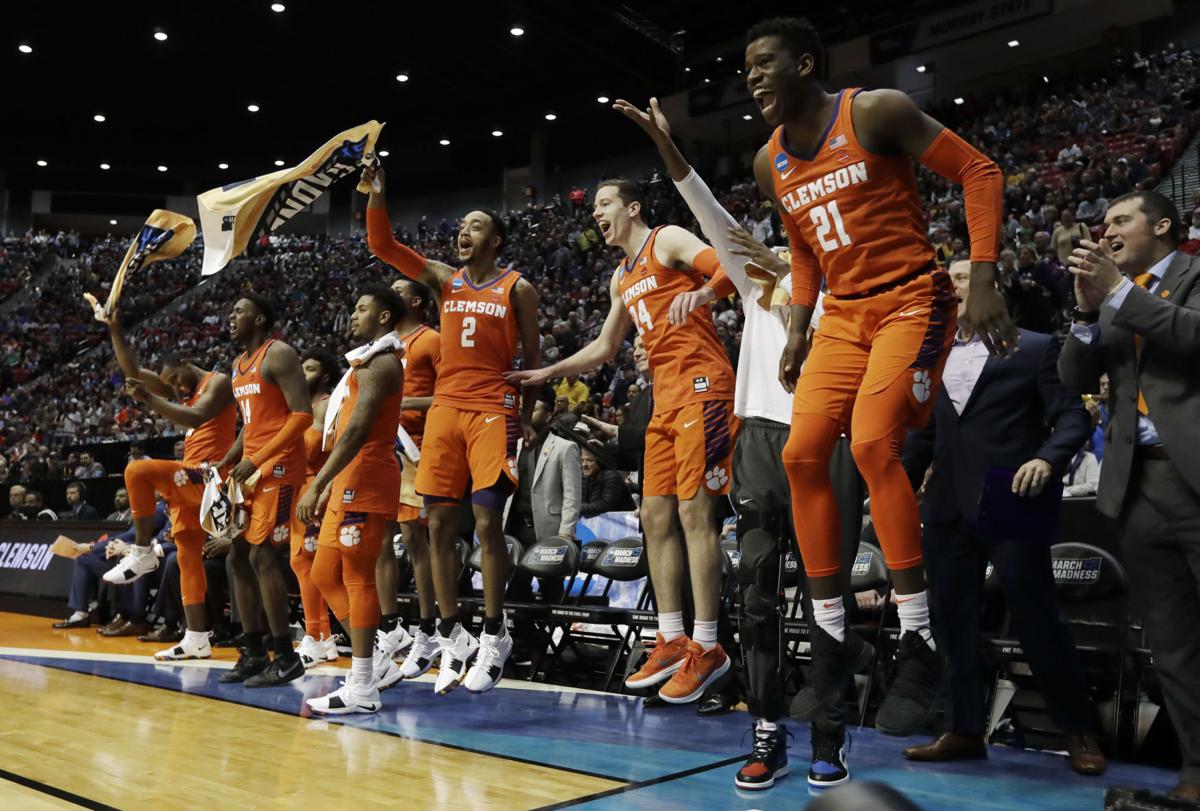 Sweet 16 Bound Clemson Basketball Crushes Auburn 84 53 Sports
