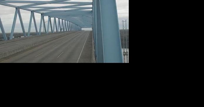 Hourslong closure of Don Holt Bridge continues on I-526 as traffic woes spread across Charleston area