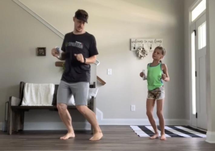 Dancing on air: Daddy, daughter 'throw down' to 'The Git Up' in new ...