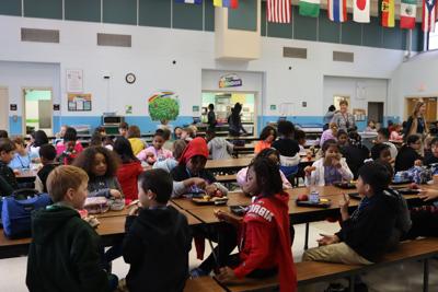 DD2 students to receive free meals during 2025-26 school year