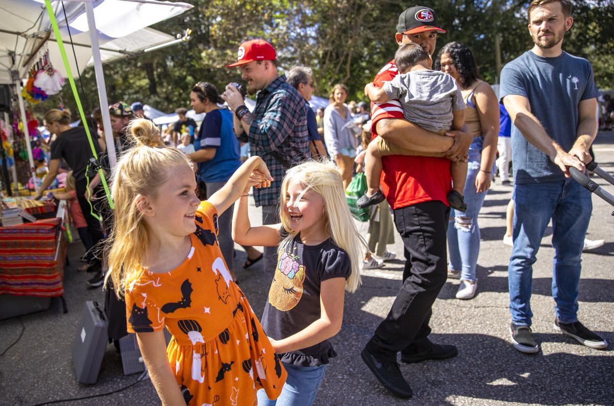 Flowertown Festival01 PRINT LEDE.JPG