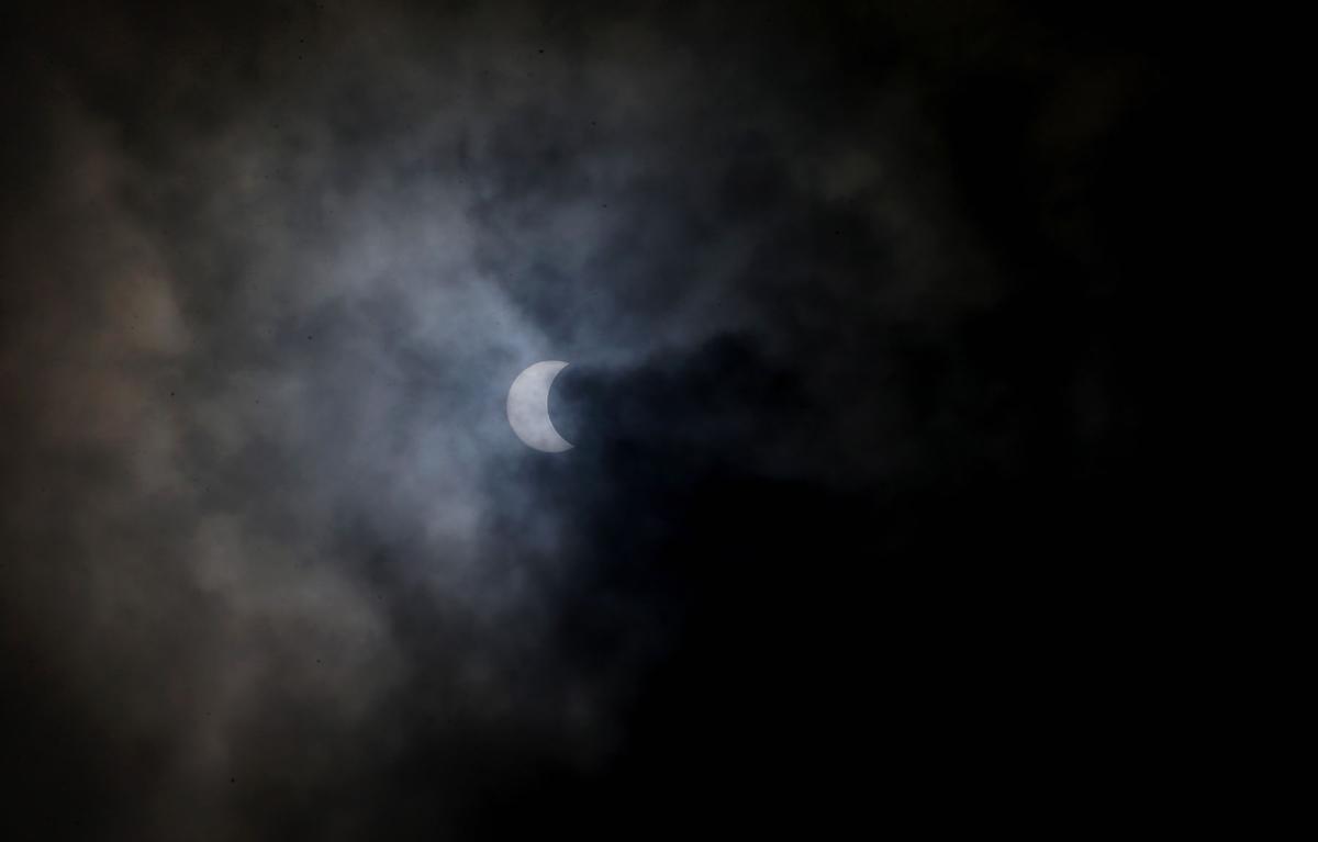 partial eclipse 2.jpg