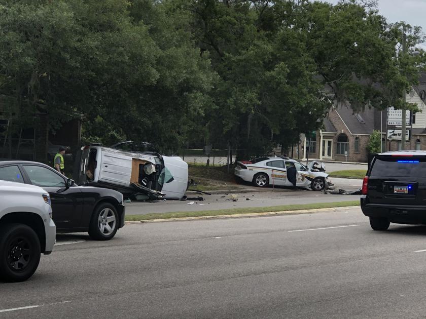 Civilian seriously injured in crash involving a Charleston County
