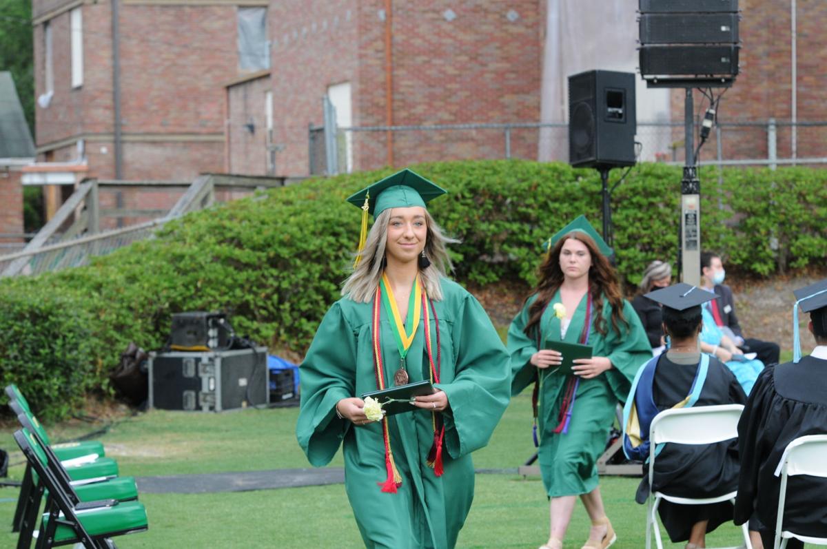 2 shsgrad (32).JPG
