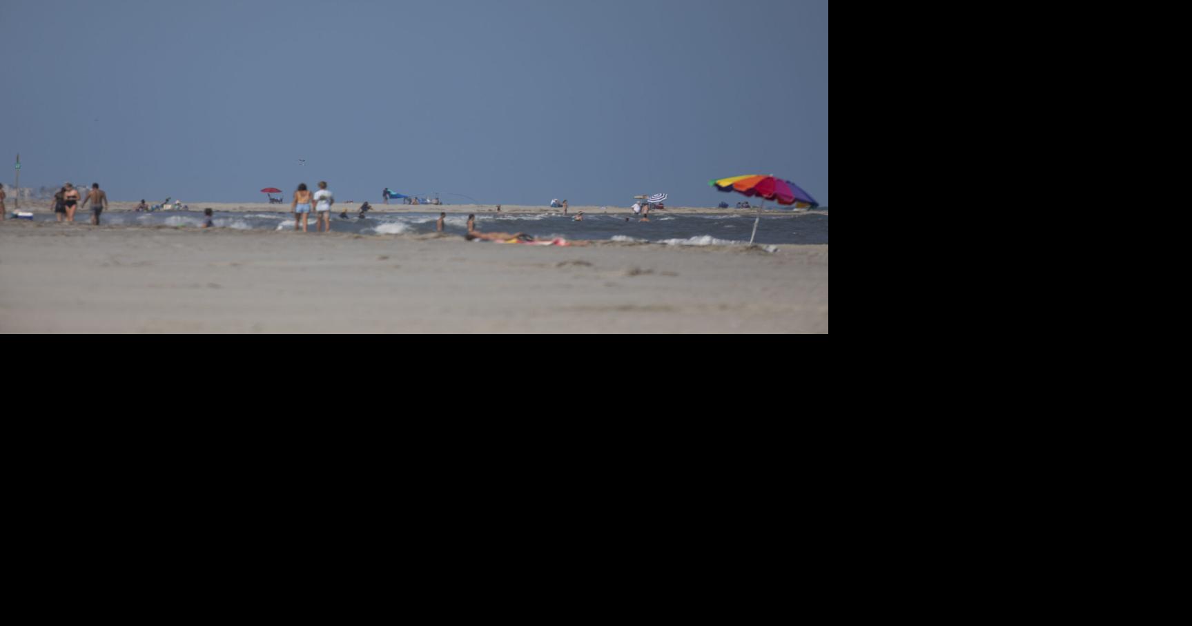 SC can expect heat wave this holiday weekend. Plus, Costco plans 3rd Charleston-...