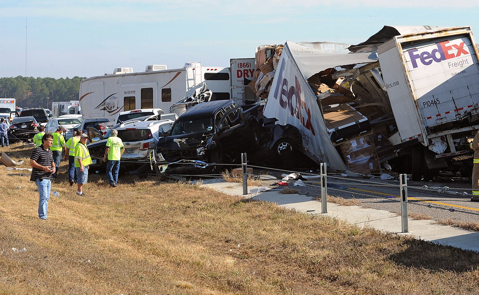 Fog causes 100 vehicle pileup Archives postandcourier