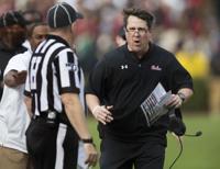 Gamecocks coach Will Muschamp shuffles football staff