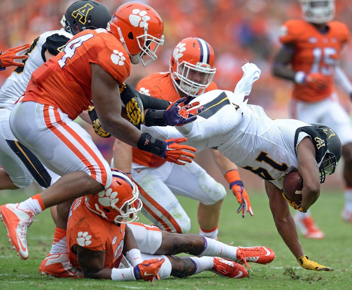 Clemson overcomes App State, 41-10