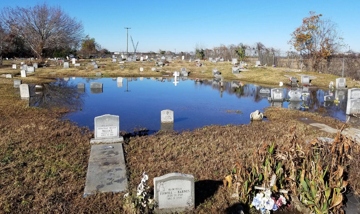 SC 'surface' graves part of problem at flooded Charleston cemetery