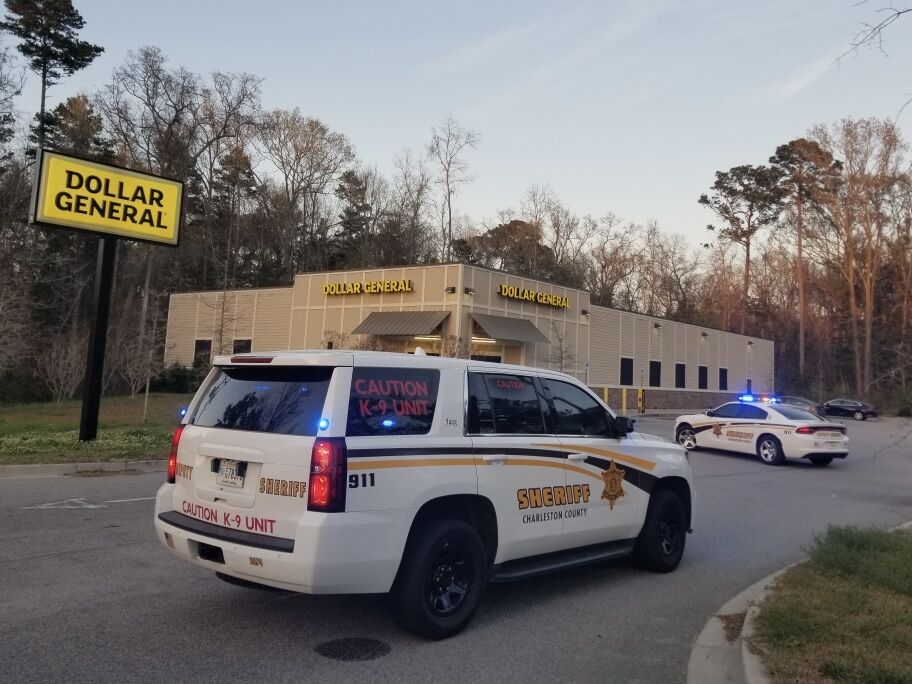 Starting pay for Charleston County deputies to hit $49,400 a year, despite  opposition | News | postandcourier.com