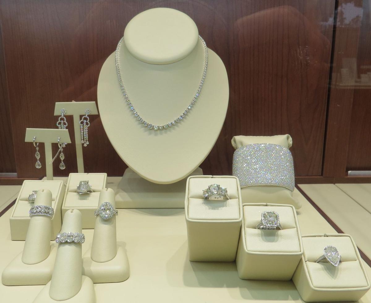pc-012317-fe-scenediamonds_15