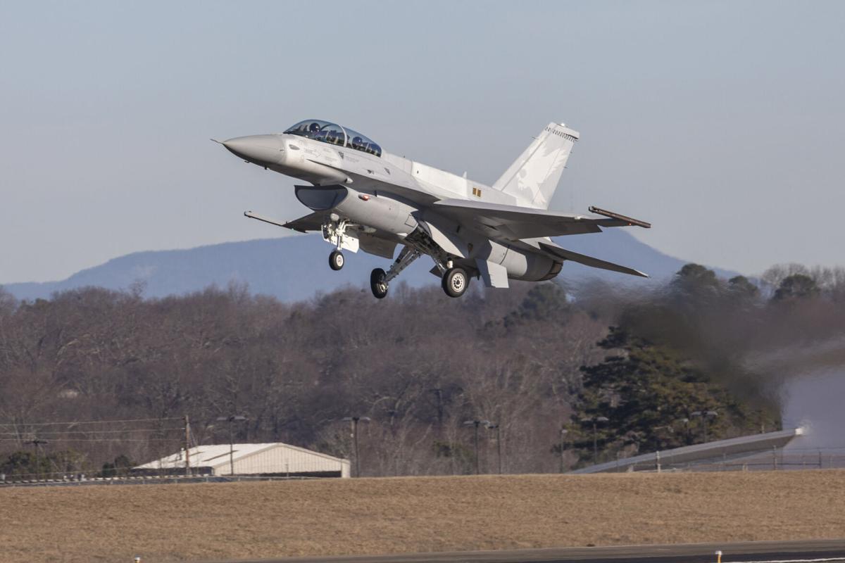 Greenville's Lockheed Martin grows jet orders as 1st SC-made F-16 takes  flight | Greenville Business | postandcourier.com