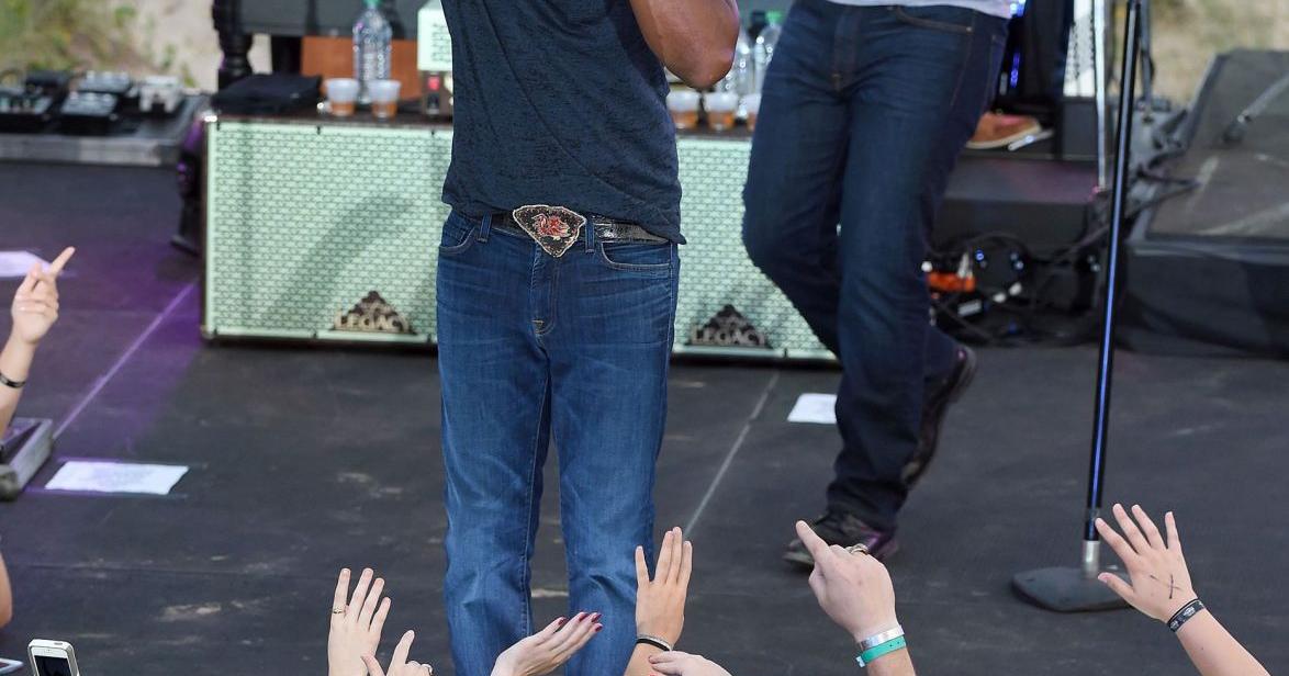 Tim Rucker Singer Rucker thrills fans with free concert at Windjammer