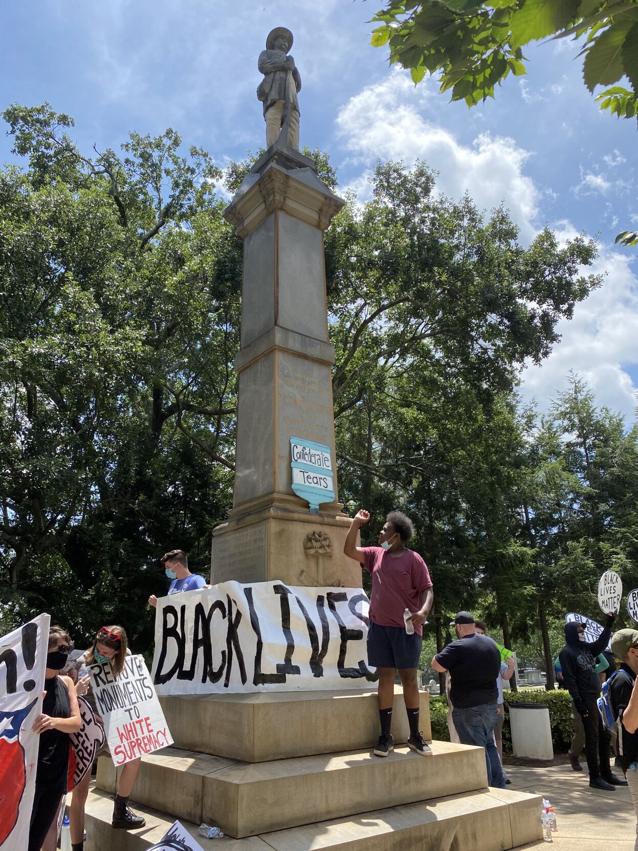 Clemson to host webinars discussing history of Confederate monuments in