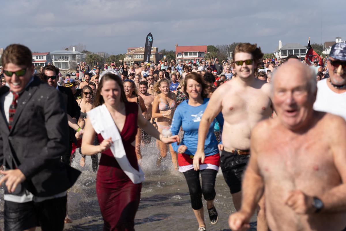 Photos Dunleavy’s Pub Polar Plunge on Sullivan’s Island Photos
