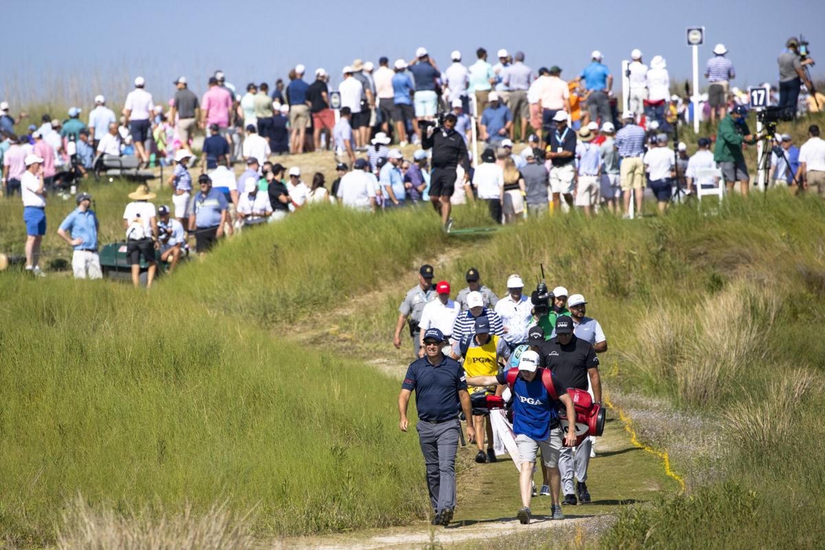 Phil Mickelson walking hole 17.JPG