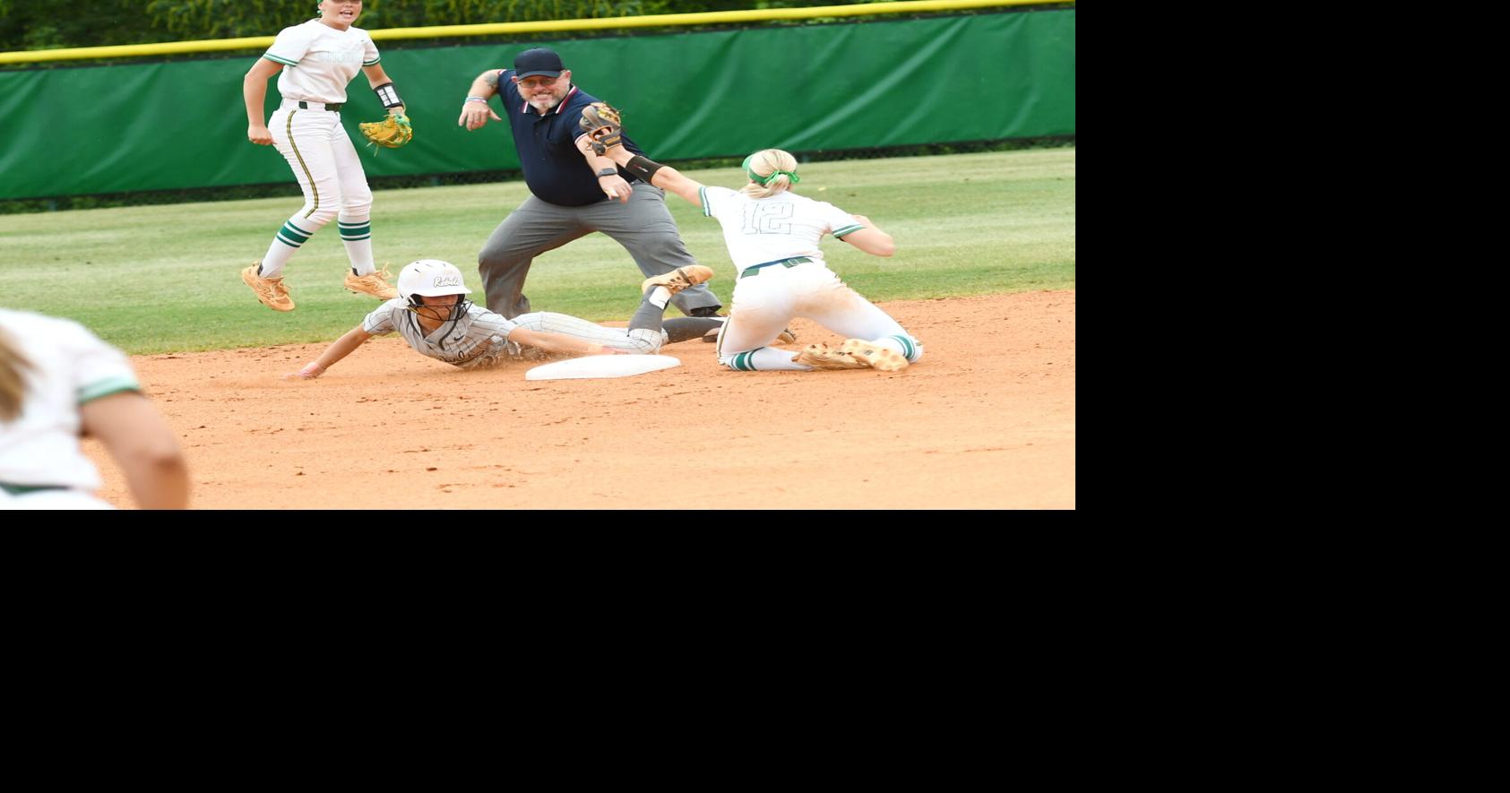 Green Wave wins State Softball series