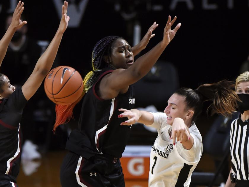 Gamecocks rise and Tigers fall in the latest AP South Carolina basketball polls