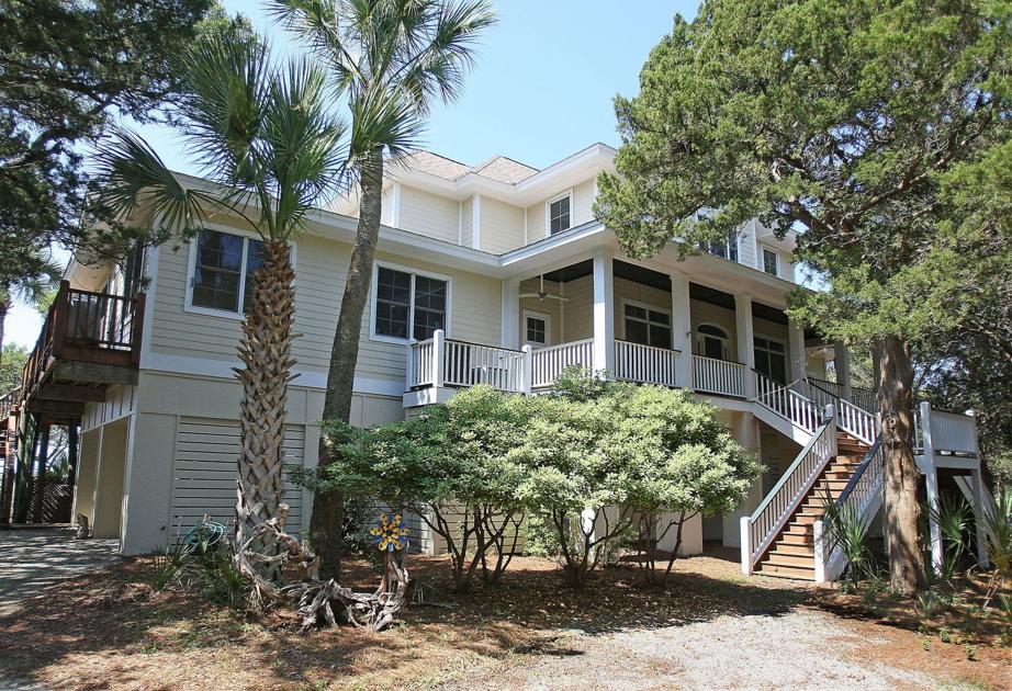 1 Inlet Point Road Edisto Waterside Residence Boasts Idyllic Visages Roomy Interior Natural Surroundings Real Estate Postandcourier Com