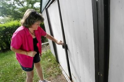 Fighting A Spider Invasion News Postandcourier Com