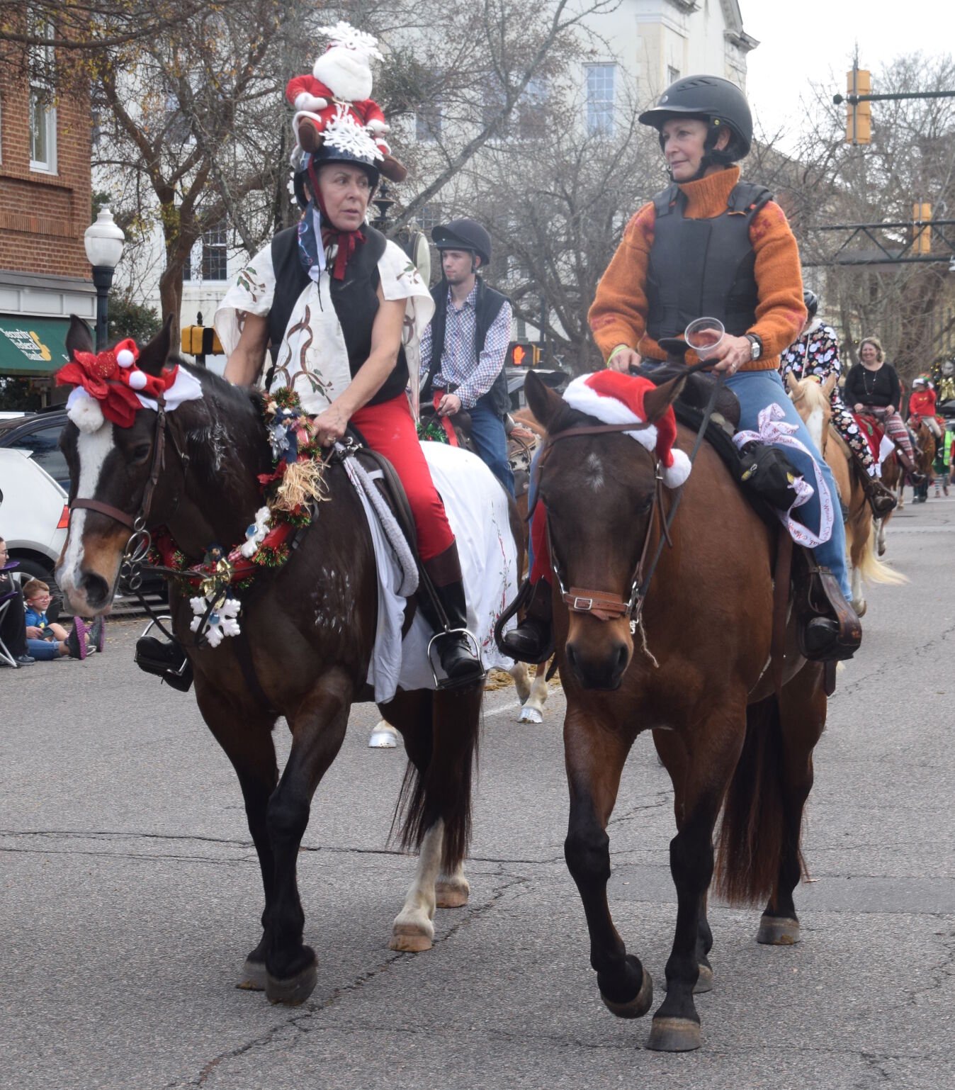 Hoofbeats And Christmas Carols Draws Crowd To Downtown Aiken | Aiken ...