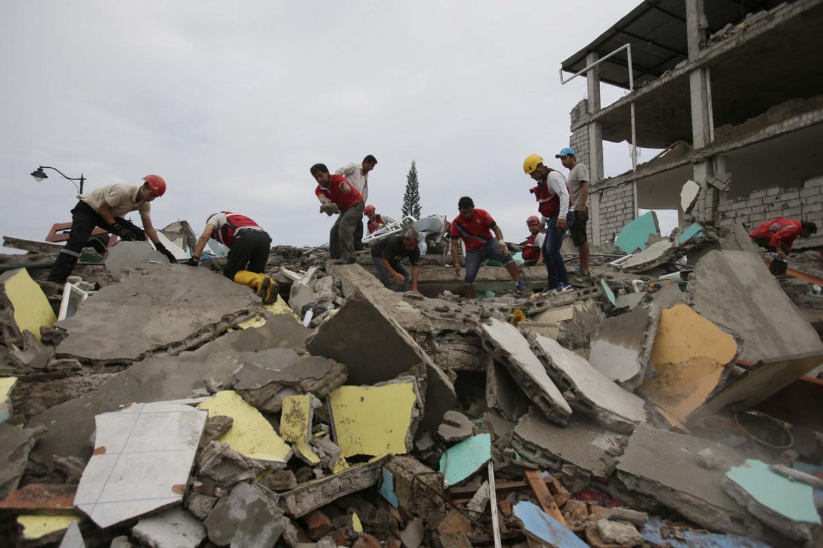 Ecuador earthquake: hundreds dead, thousands injured