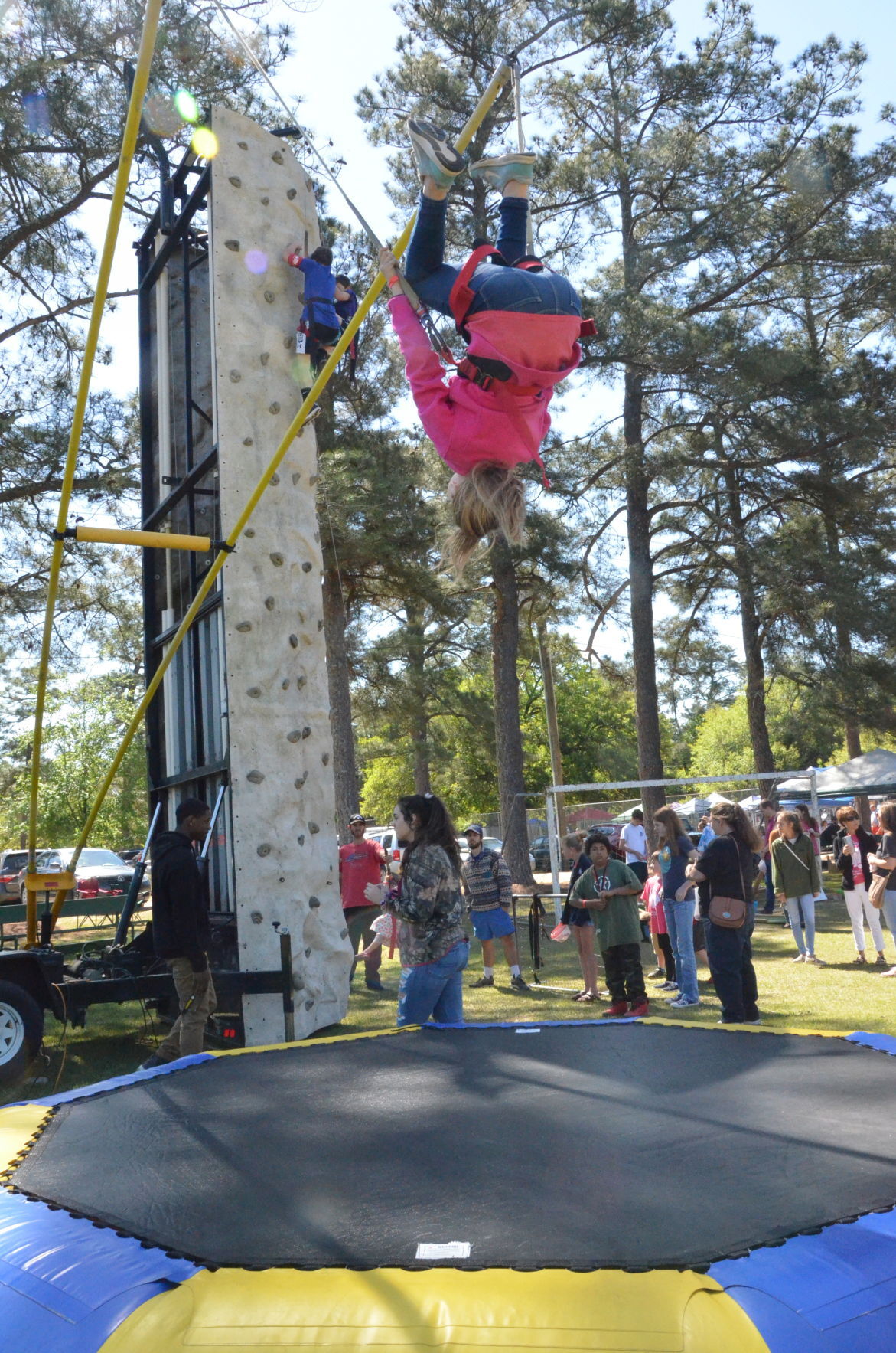 Sun shines on Mead Hall's Strawberry Festival News