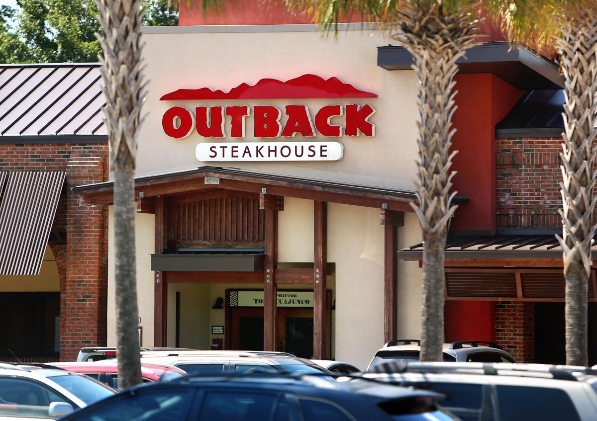The Top 10 Chain Restaurants Ranked Best To Worst By Our Food
