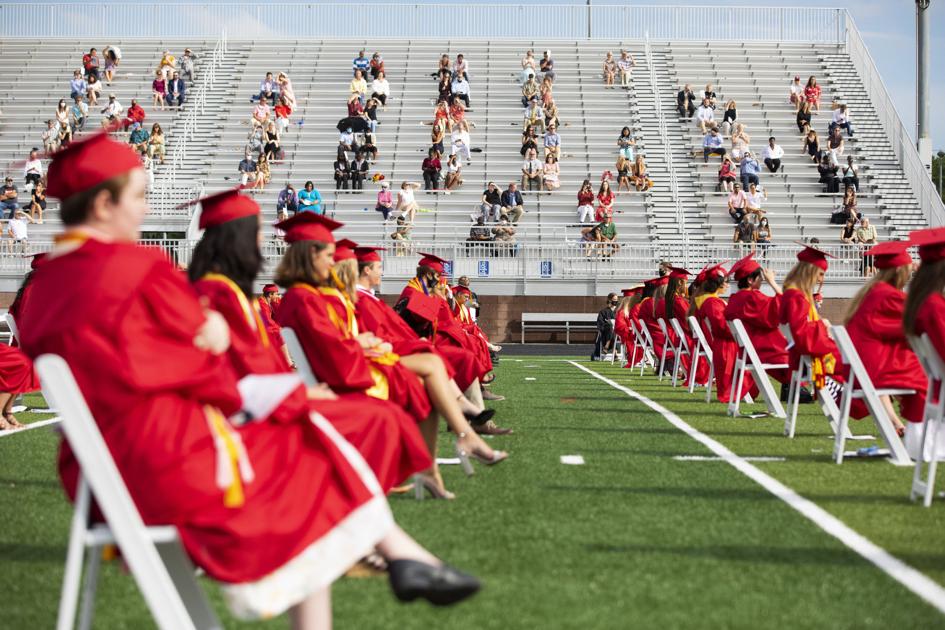 Charleston County School District to host face-to-face graduation ceremonies |  News