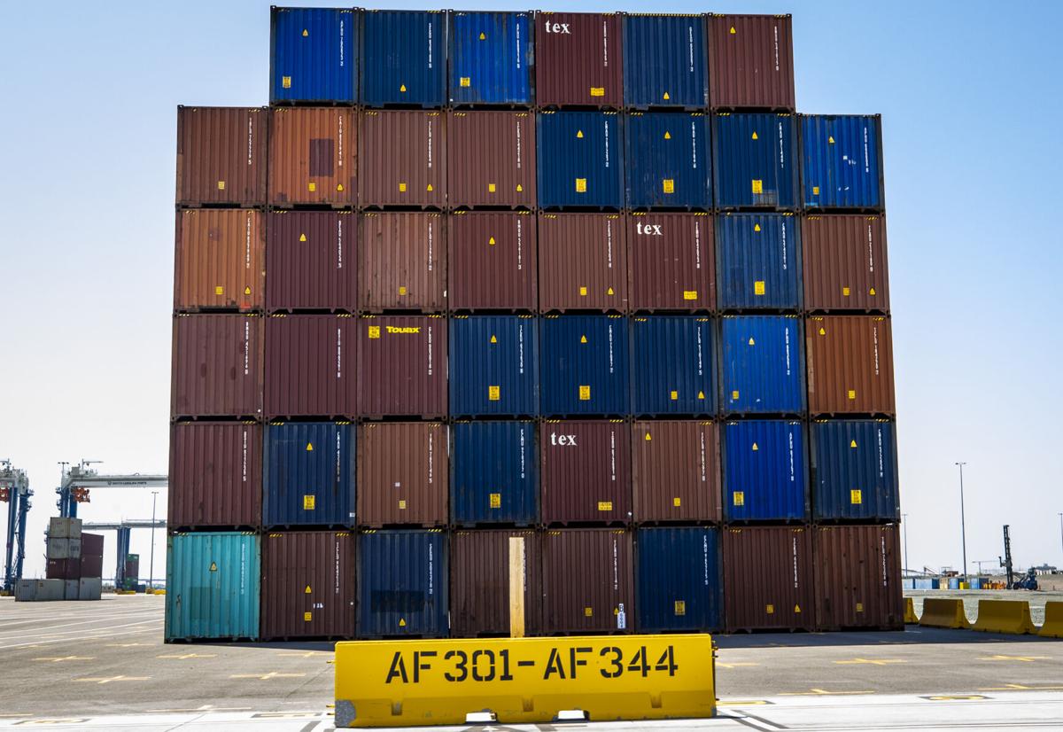 Hugh Leatherman Terminal 17.jpg