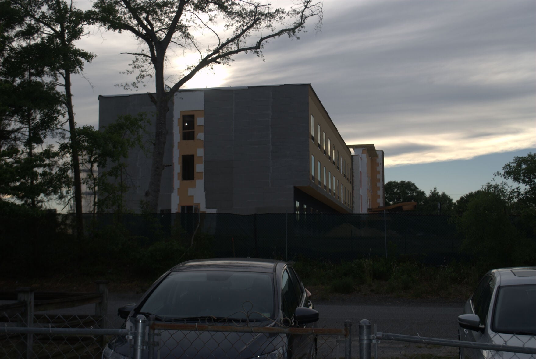 airport hotel from gregory yard