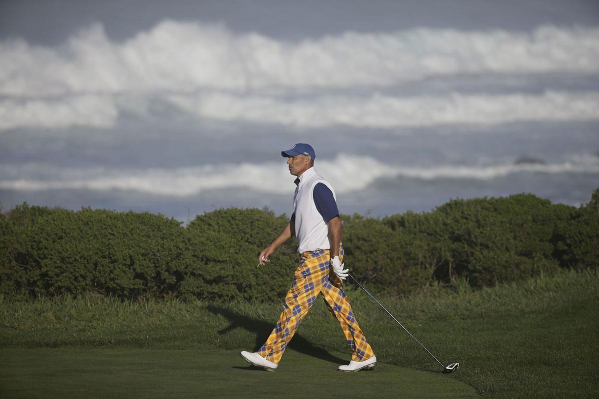 Bill Murray playing golf