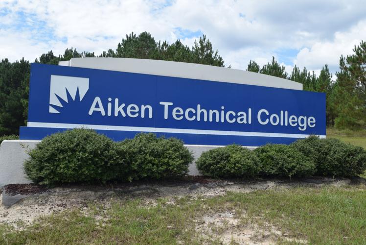 Aiken Technical College offers EMS information session and lab tour