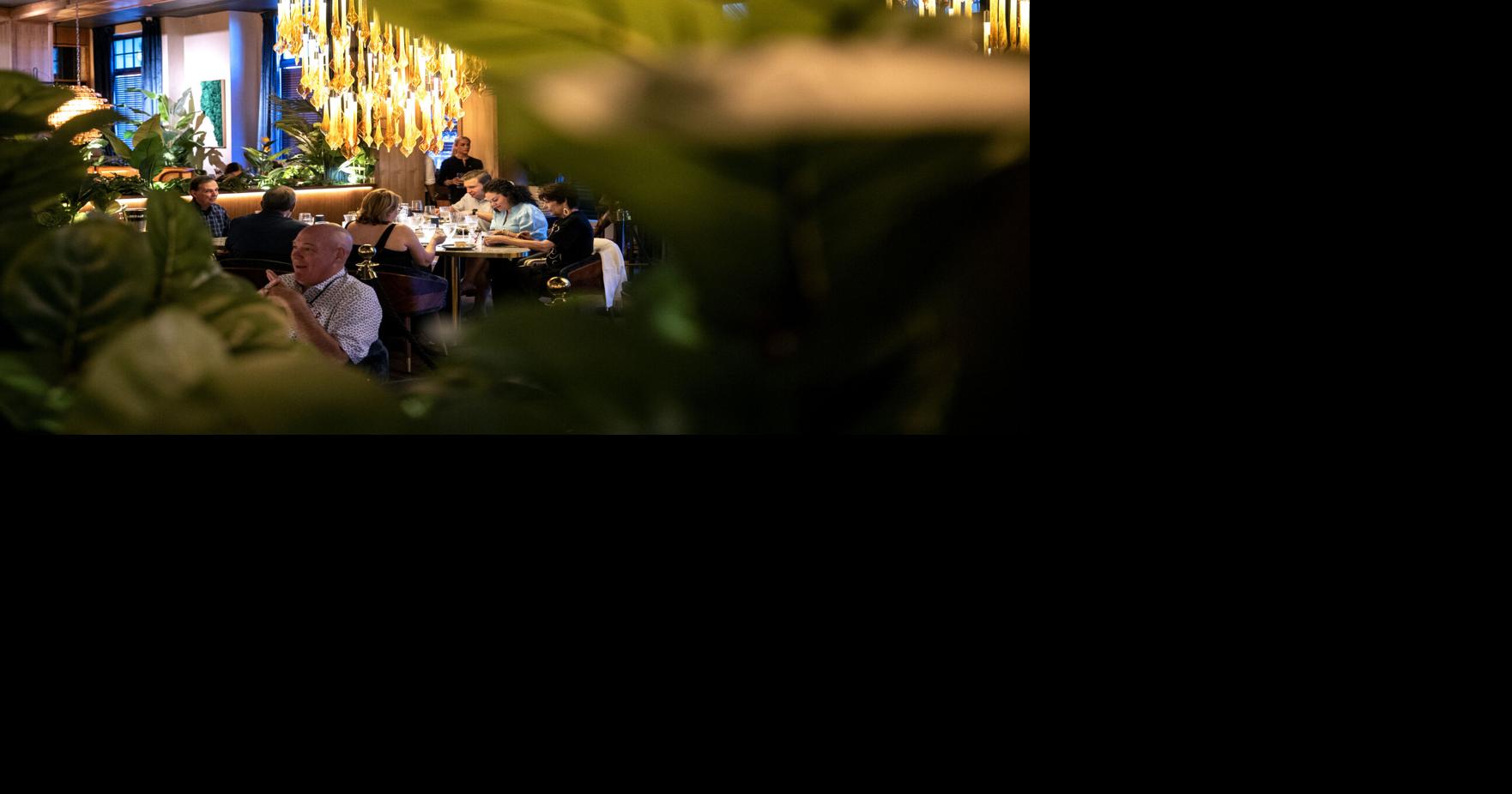 New Charleston restaurant built to be a dinner spot that morphs into a drinks destination