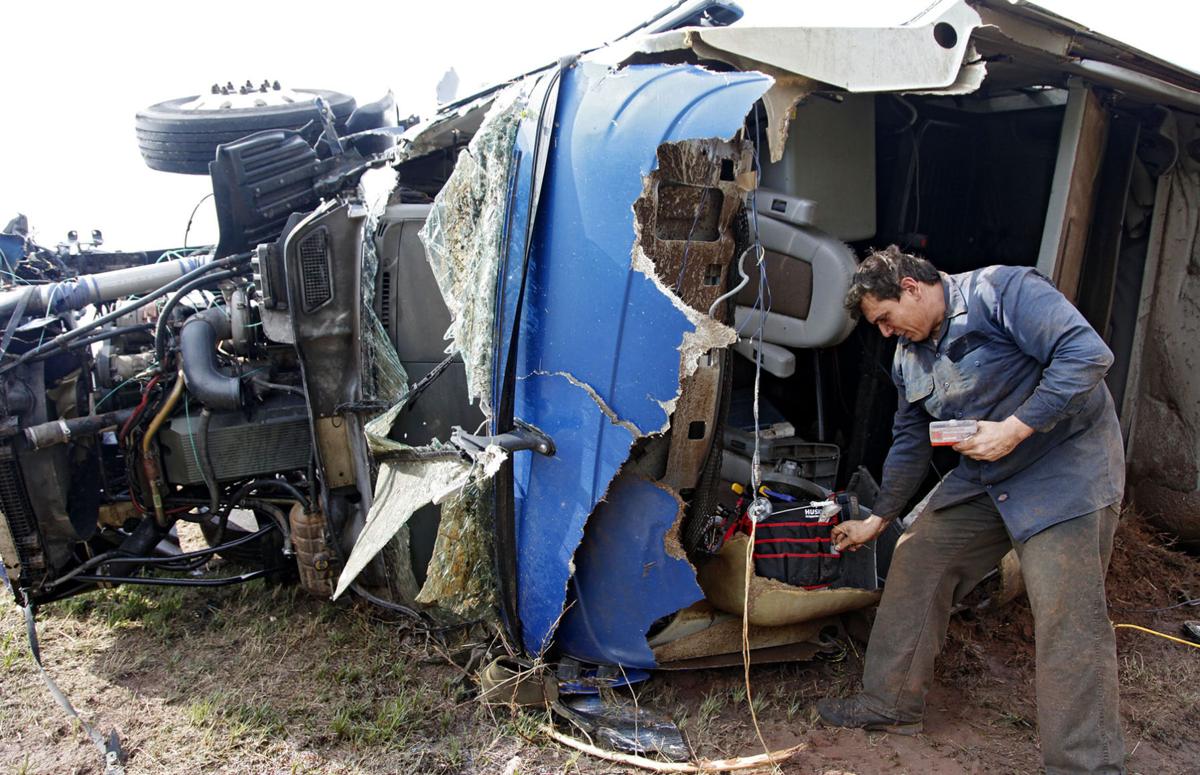 Tornadoes ravage Midwest