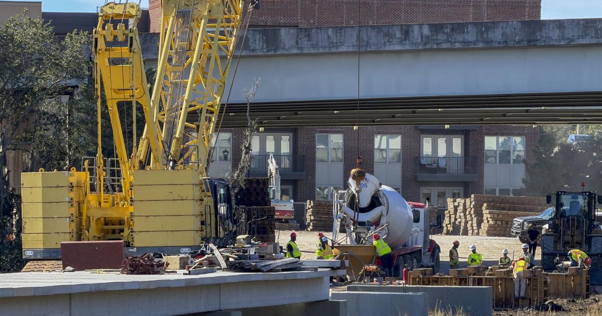 Ashley River pedestrian bridge is one step closer as peninsula landing ...