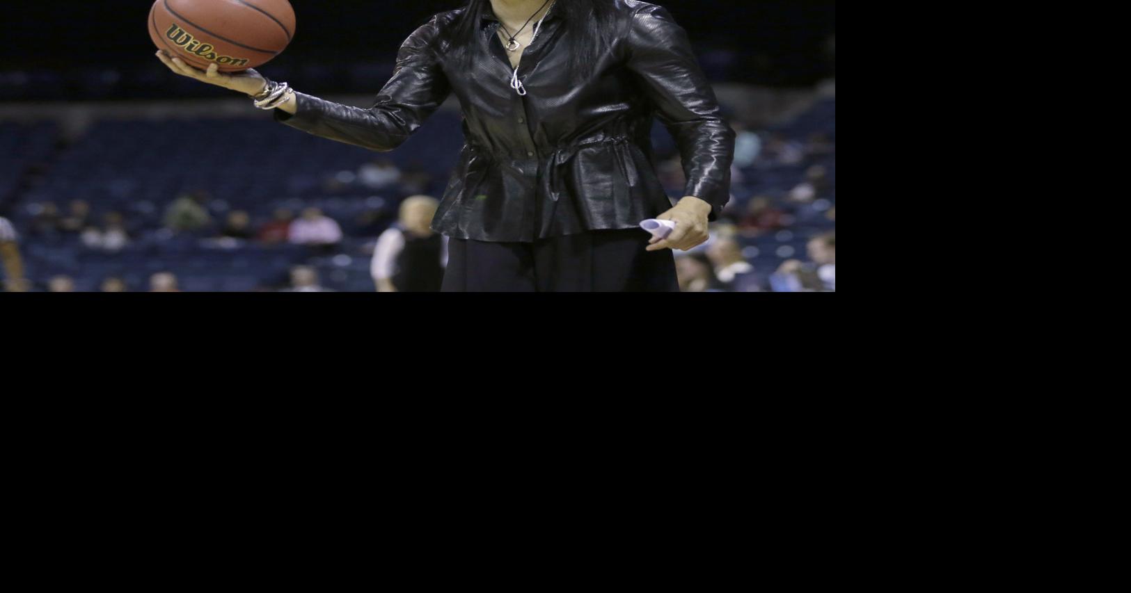 Look: Dawn Staley's Sideline Outfit Going Viral On Sunday - The Spun:  What's Trending In The Sports World Today
