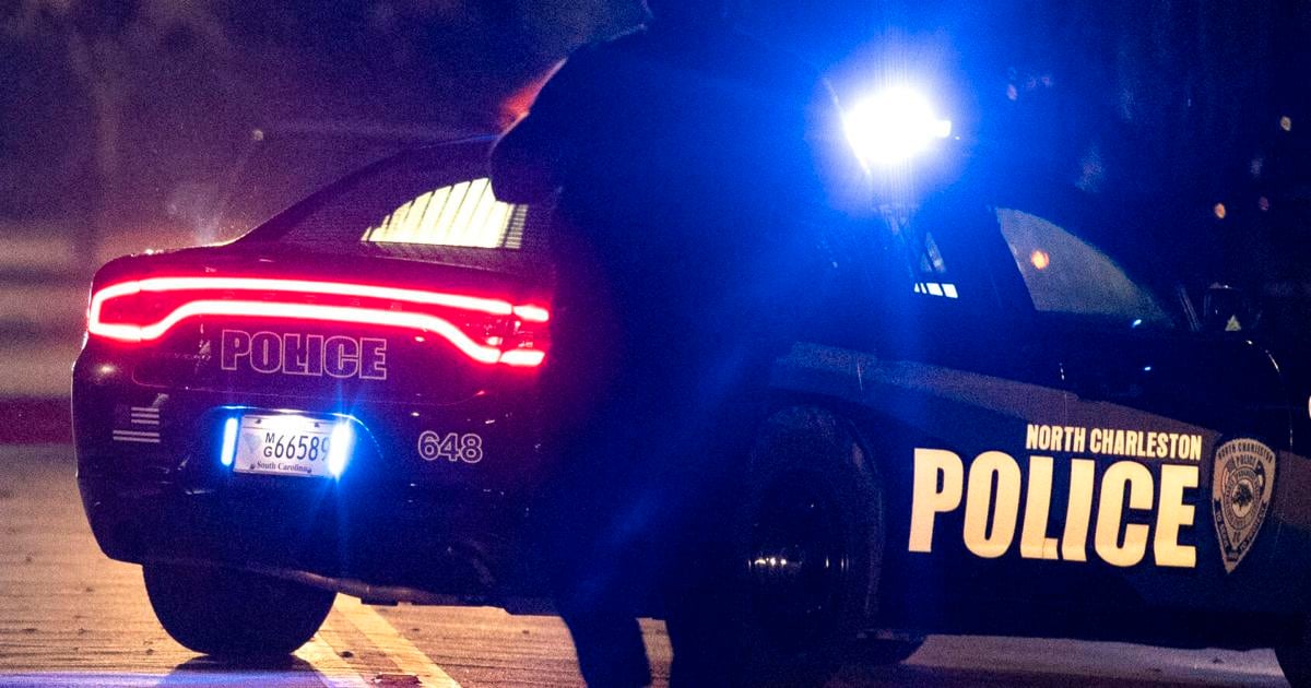 North Charleston shooting leaves 1 dead, 1 injured on neighborhood road