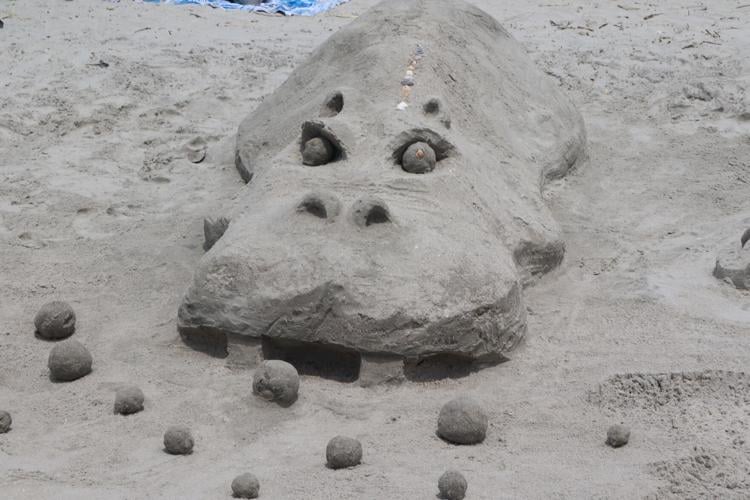 Photo Op: Piccolo Spoleto Sand Sculpting Competition