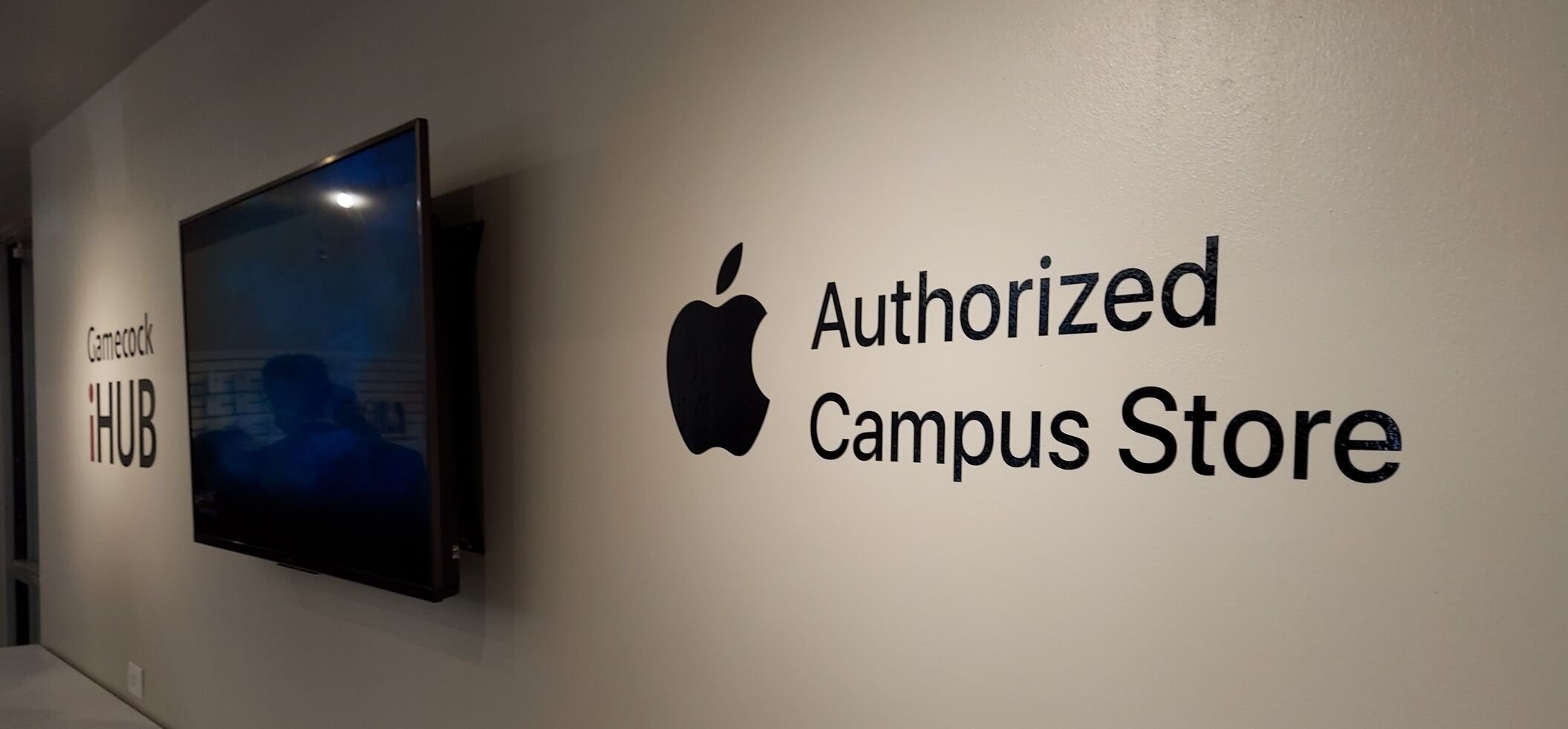 Columbia university 2024 apple store